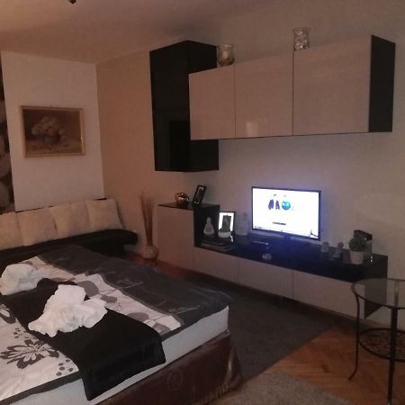 Heni Apartman Nagykanizsa Εξωτερικό φωτογραφία