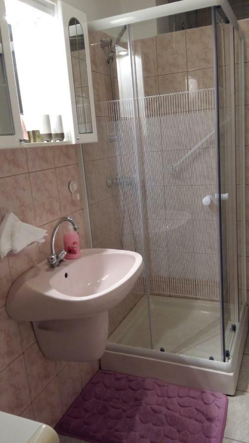 Heni Apartman Nagykanizsa Εξωτερικό φωτογραφία